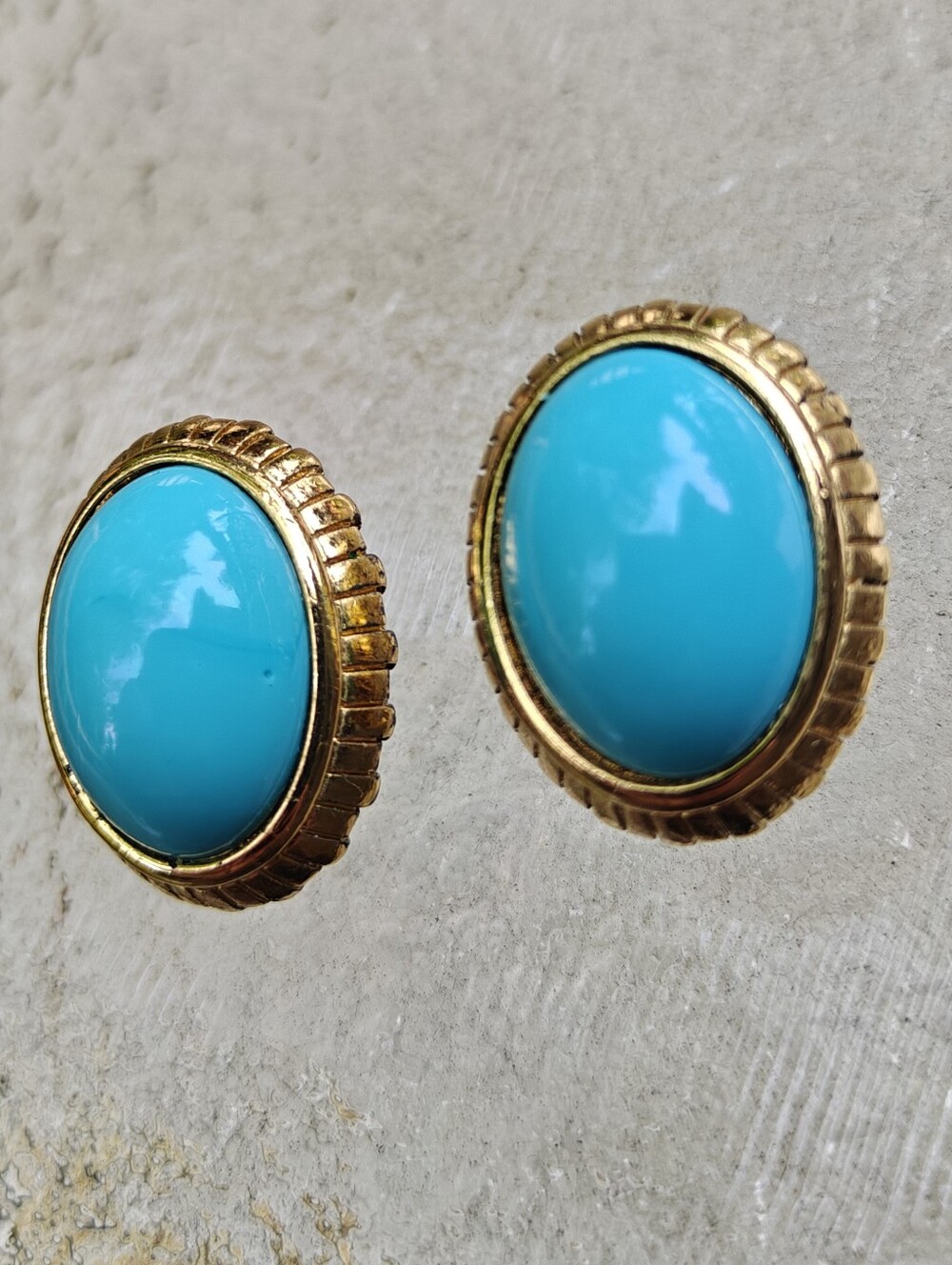 Vintage Nina Ricci Paris Turquoise Glass Cabochon Earrings As New